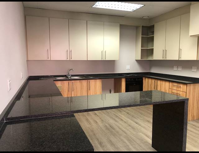 456M² OFFICE TO LET IN ILLOVO